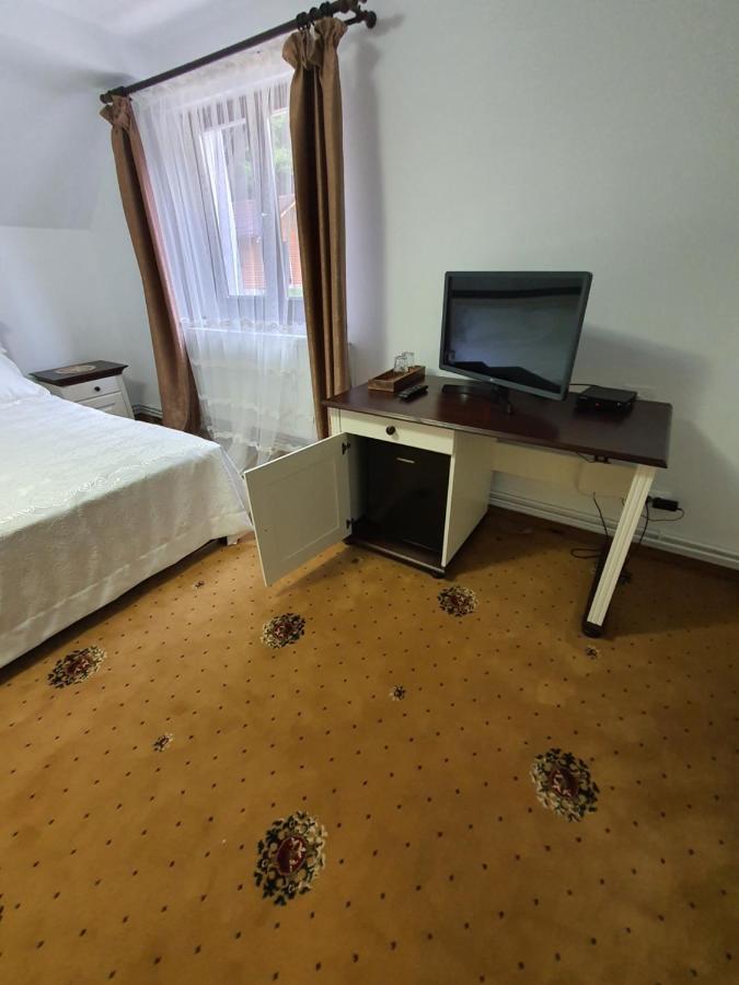 ホテル Casa Sofia Bucovina Ciumirna エクステリア 写真
